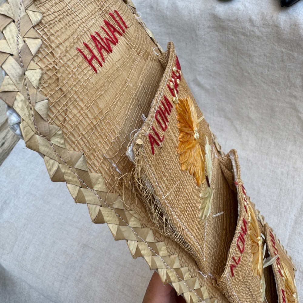 Vintage Hawaii Wall Pocket Letter Holder Woven Lauhala Raffia Floral Tiki MCM - Picture 8 of 11